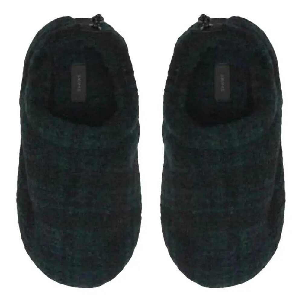 NWOT Skims fleece slippers in green plaid size 6.5